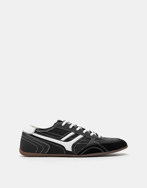  Pull & Bear Retro Topstitched Trainers In Black 
