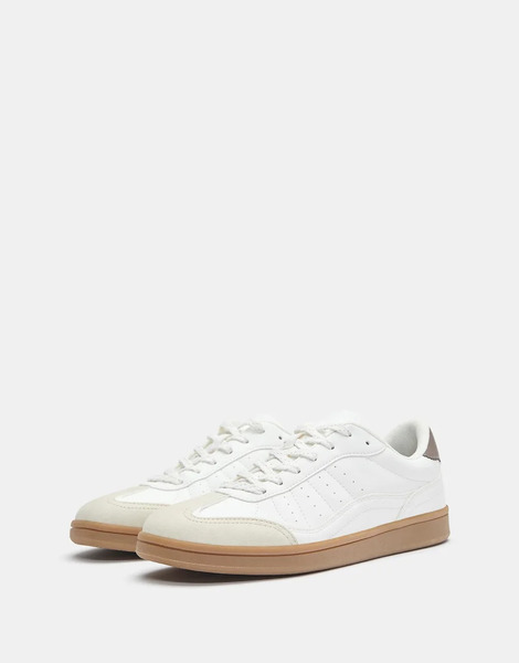  Pull & Bear Retro Trainers In White 