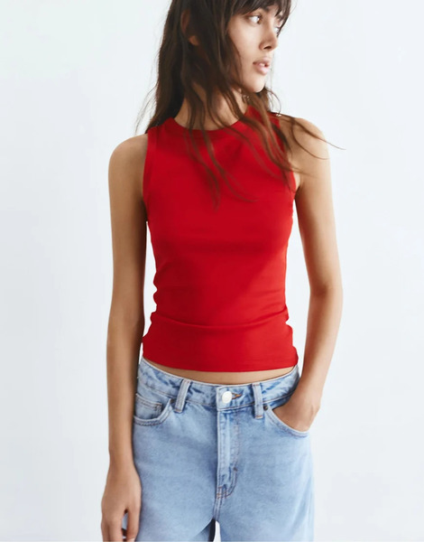  Pull & Bear Round Neck Tank Top In Red 