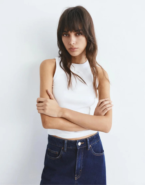  Pull & Bear Round Neck Tank Top In White 