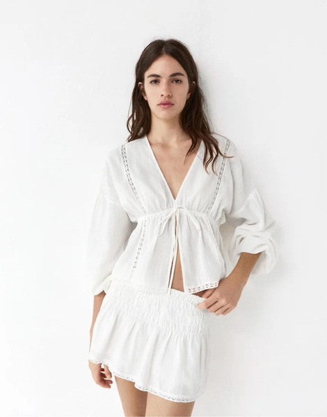  Pull & Bear Ruffled Skort In White 