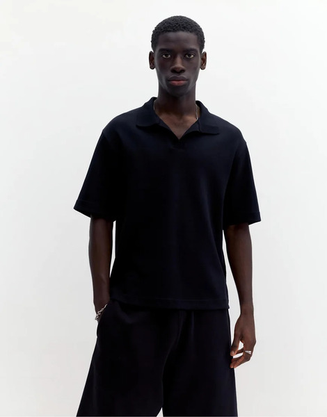  Pull & Bear Short Sleeve Interlock Polo Shirt In Black 