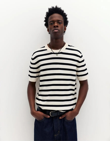 Pull & Bear Short Sleeve Jumper In White/black Multi 