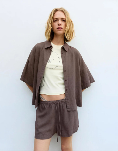  Pull & Bear Short Sleeve Linen Blend Shirt In Pale Brown 