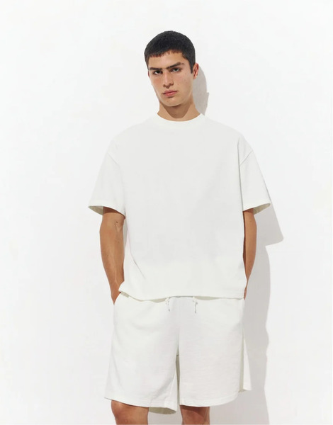  Pull & Bear Short Sleeve Logo Sweatshirt In Off White 