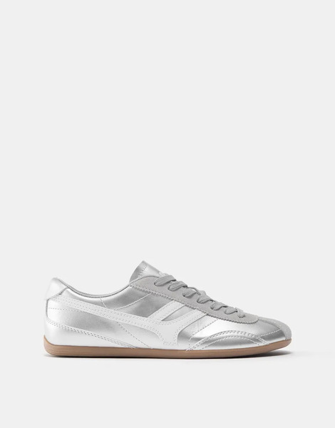  Pull & Bear Silver Retro Trainers In Silver Multi 