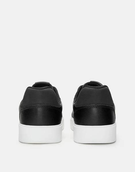  Pull & Bear Sneakers In Contrast Multi 