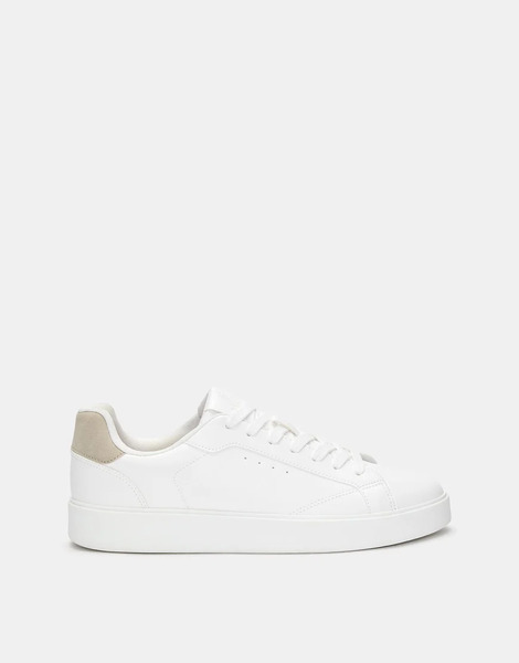  Pull & Bear Sneakers In White 