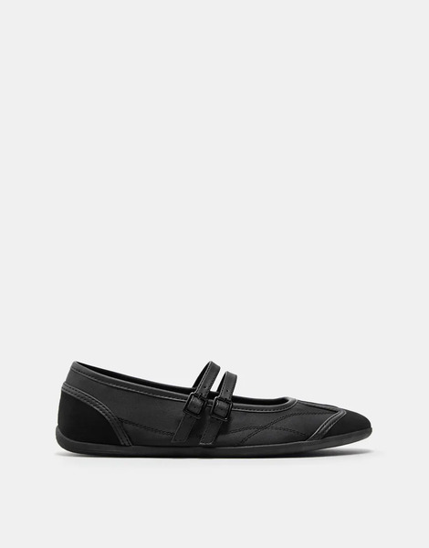  Pull & Bear Sports Ballet Flats In Black 