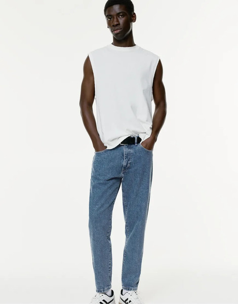  Pull & Bear Standard Jeans In Medium Blue 