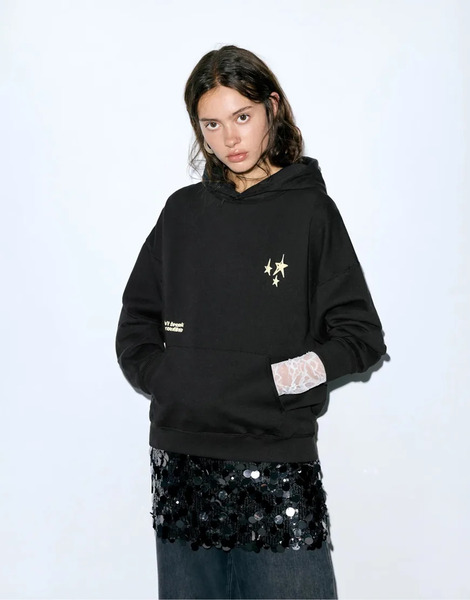  Pull & Bear Star Hoodie In Black 