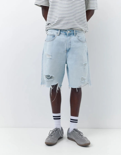  Pull & Bear Straight Leg Denim Bermuda Shorts In Pale Blue 