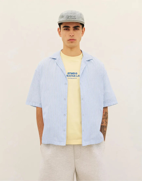  Pull & Bear Striped Short Sleeve Shirt In Blue 