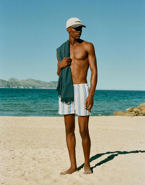  Pull & Bear Striped Swimming Trunks In Blue And White Multi 