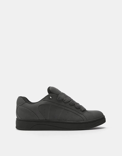  Pull & Bear Stwd Chunky Sole Skate Trainers In Charcoal Multi 