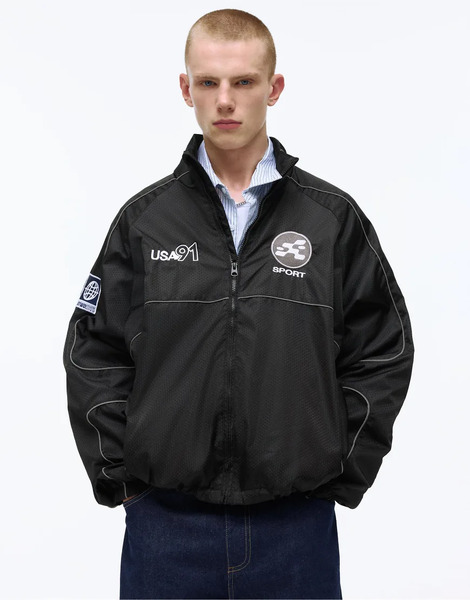  Pull & Bear Stwd Contrast Seam Jacket In Black 