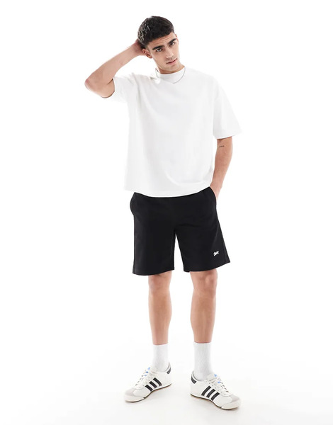  Pull & Bear Stwd Jogger Bermuda Shorts In Black 