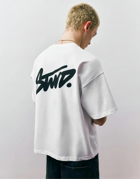  Pull & Bear Stwd Logo Boxy Oversized T Shirt In White 