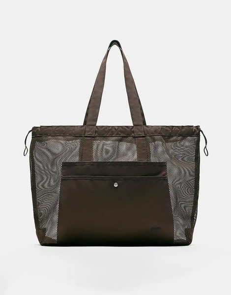  Pull & Bear Stwd Mesh Shopper Bag In Brown 