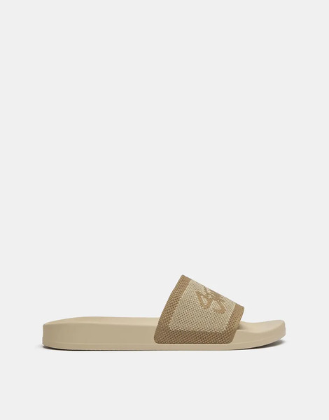  Pull & Bear Stwd Rubberised Sandals In Ecru White 