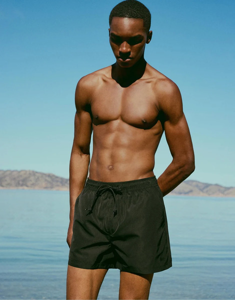  Pull & Bear Swim Shorts In Black 