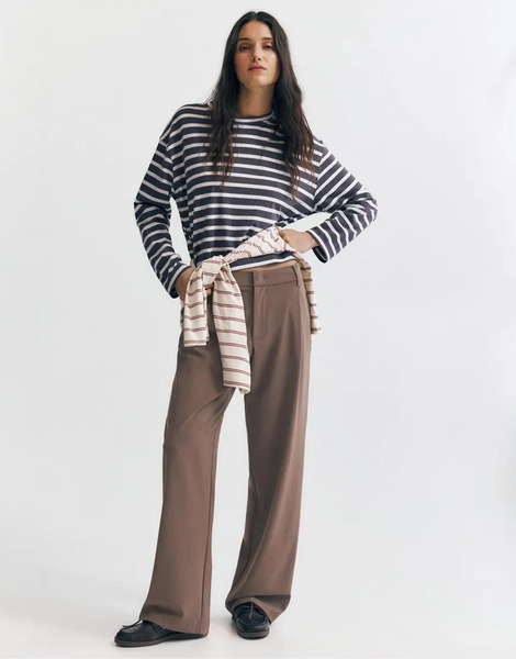  Pull & Bear Tailored Darted Pants In Brown 