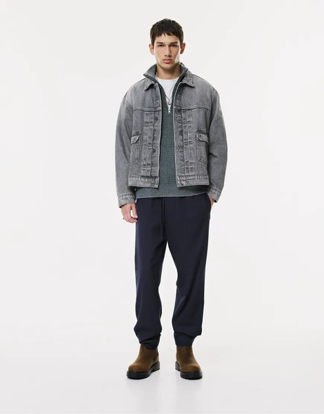  Pull & Bear Tailored Fit Joggers In Navy 