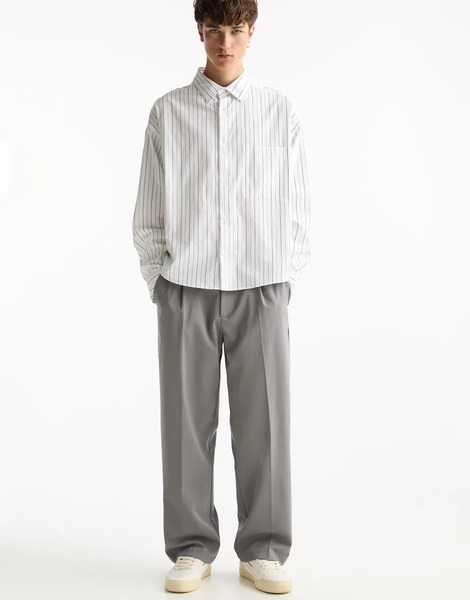  Pull & Bear Tailored Fit Wide Leg Trousers In Grey 