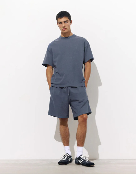  Pull & Bear Textured Bermuda Sweatpants In Grey Blue 