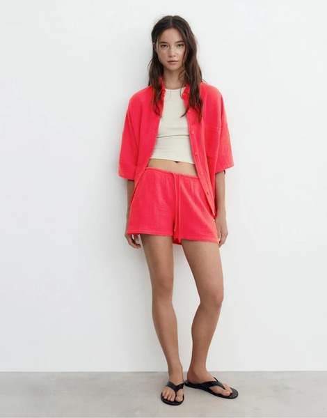  Pull & Bear Textured Cotton Shorts In Red 