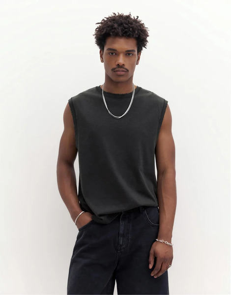  Pull & Bear Vest Top In Black 