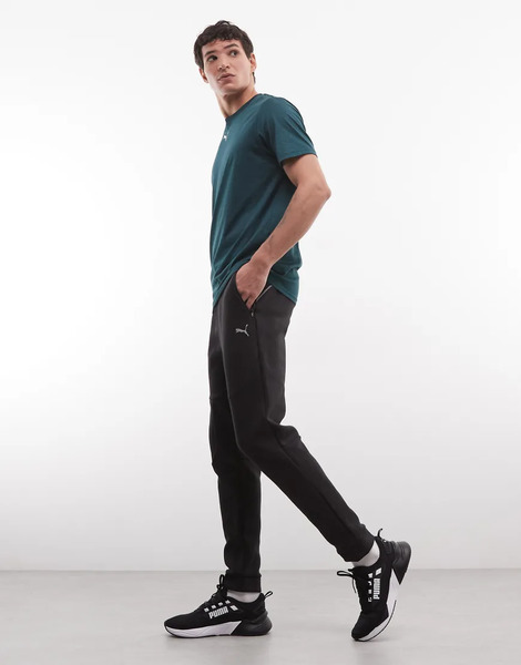 Puma Pumatech Sweatpants In Black 