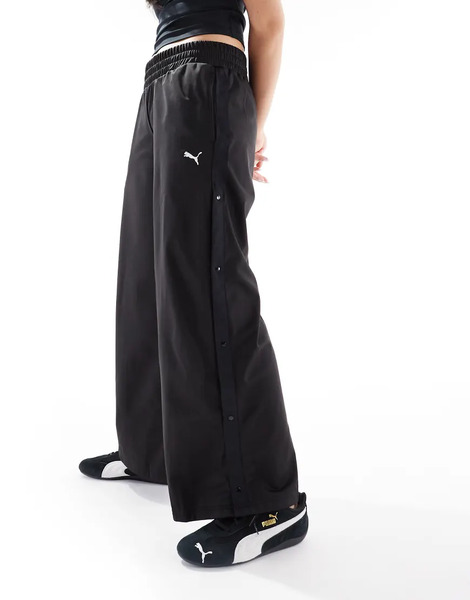  Puma Wardrobe Ess Low Rise Popper Pants In Black 