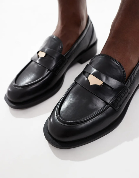  Raid Nonnie Penny Loafers In Black 