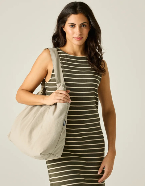  Regatta Drawstring Shoulder Bag In Parchment Brown 