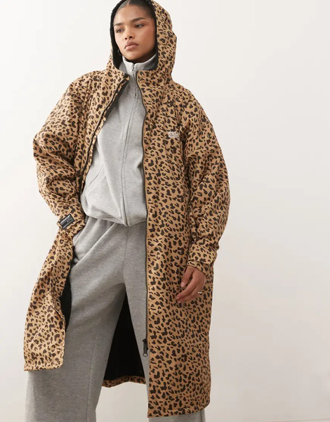  Regatta Waterproof Robe In Abstract Leopard Spot Brown 