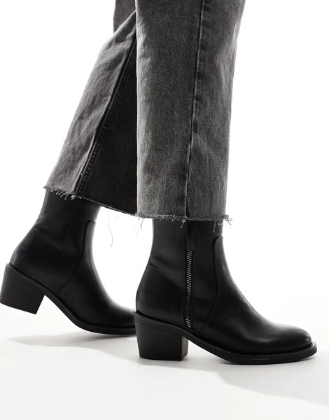  Rocketdog Yonder Ankle Boots In Black 