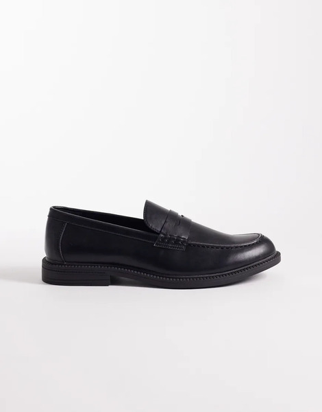  Schuh Reagan Loafer In Black 
