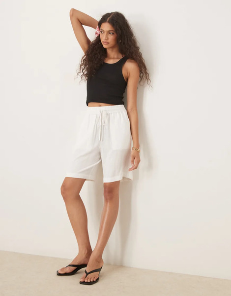  Selected Linen Shorts In White 