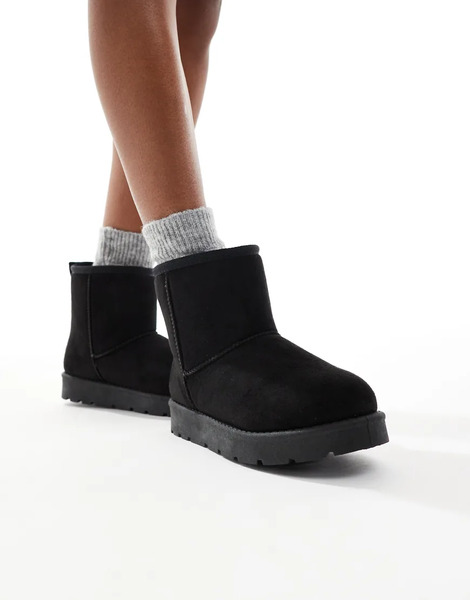  Seqwl Cosy Ankle Boots In Black 