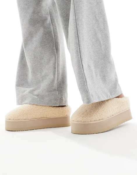  Seqwl Fluffy Teddy Flatform Mules In Beige Neutral 