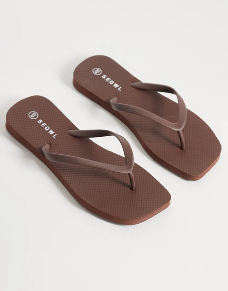  Seqwl Thong Sandals With Square Toe In Brown 