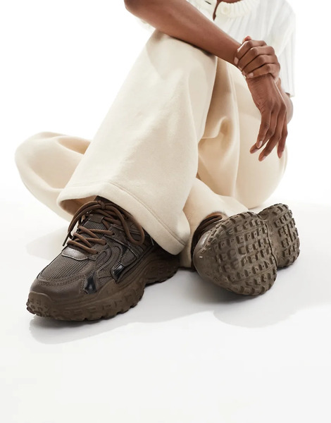  Seqwl Wolf Chunky Trainers In Chocolate Brown 