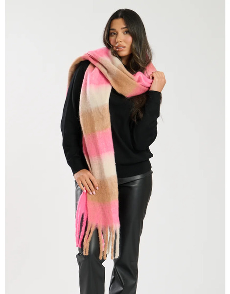  South Beach Fluffy Oversized Scarf In Pink 