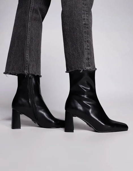  Steve Madden Hurst Round Toe Ankle Boots In Black 