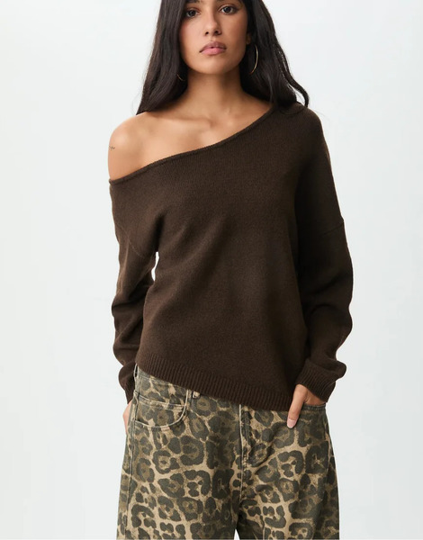  Stradivarius Asymmetric Knit Sweater In Brown 