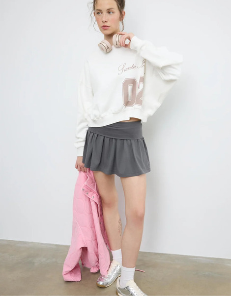  Stradivarius Basic Printed Sweatshirt In Ecru White 