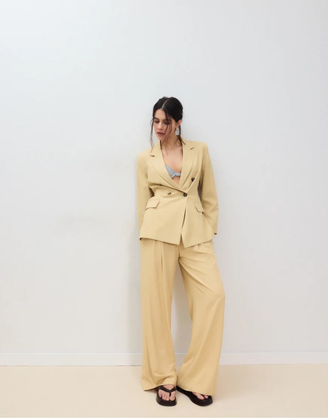  Stradivarius Belted Blazer In Pastel Yellow 