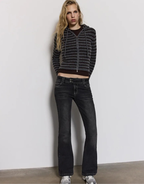  Stradivarius Low Rise Bootcut Jeans With Studs In Black Denim Washed Effect Grey 