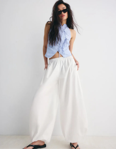  Stradivarius Poplin Volume Trousers In White 